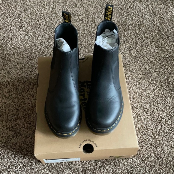 Dr. Martens Shoes - Doc marten Chelsea boots